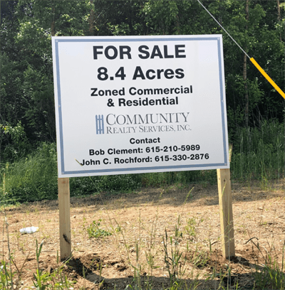 Pylon Signs Photo